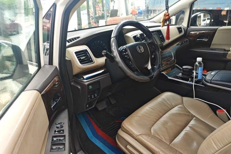 Used Honda Odyssey 2015 2.4L Smart Edition Driver Seat