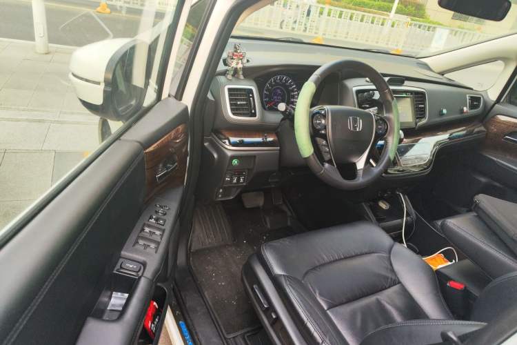 Used Honda Odyssey 2015 2.4L Smart Edition Driver Seat