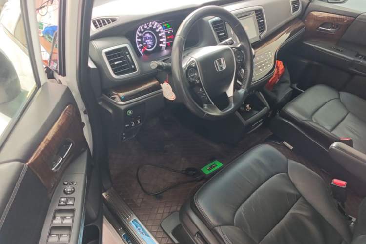 Used Honda Odyssey 2015 Updated Version 2.4L Smart Edition Driver Seat