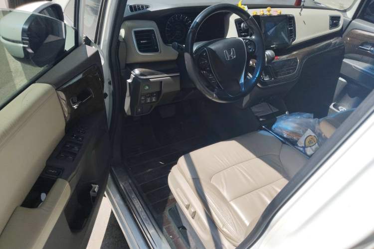Used Honda Odyssey 2015 2.4L Smart Edition Driver Seat