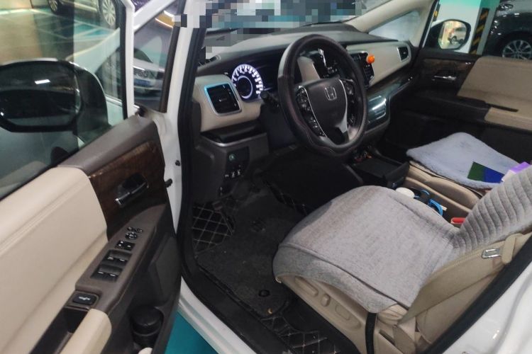 Used Honda Odyssey 2015 Updated Version 2.4L Smart Edition Driver Seat