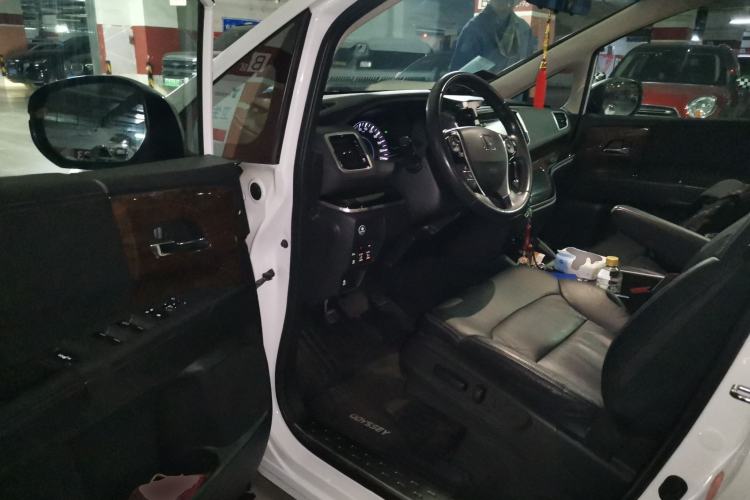 Used Honda Odyssey 2015 2.4L Smart Edition Driver Seat