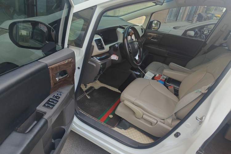 Used Honda Odyssey 2015 2.4L Comfort Edition Driver Seat