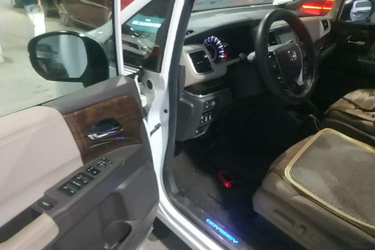 Used Honda Odyssey 2015 2.4L Supreme Edition Driver Seat