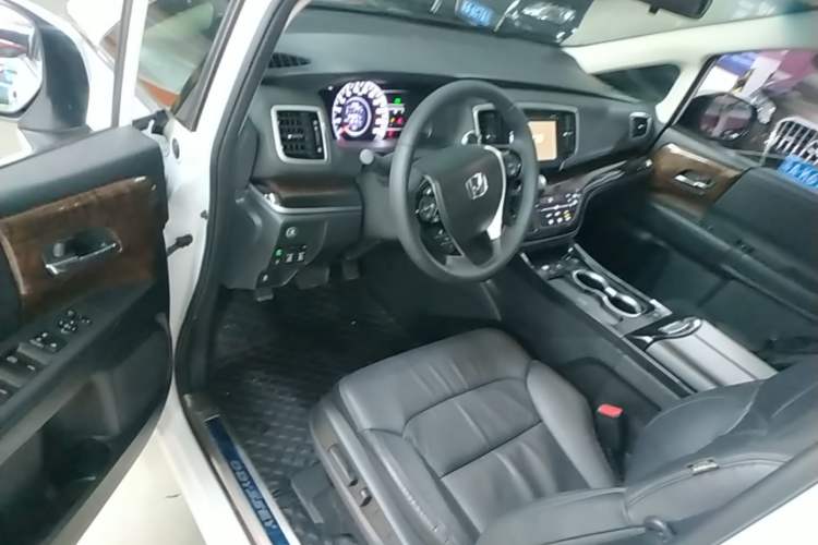 Used Honda Odyssey 2015 2.4L Smart Edition Driver Seat