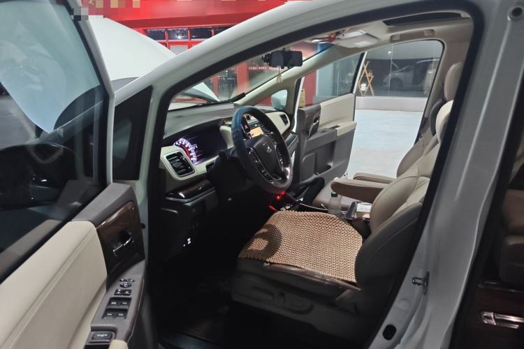 Used Honda Odyssey 2015 Updated Version 2.4L Smart Edition Driver Seat