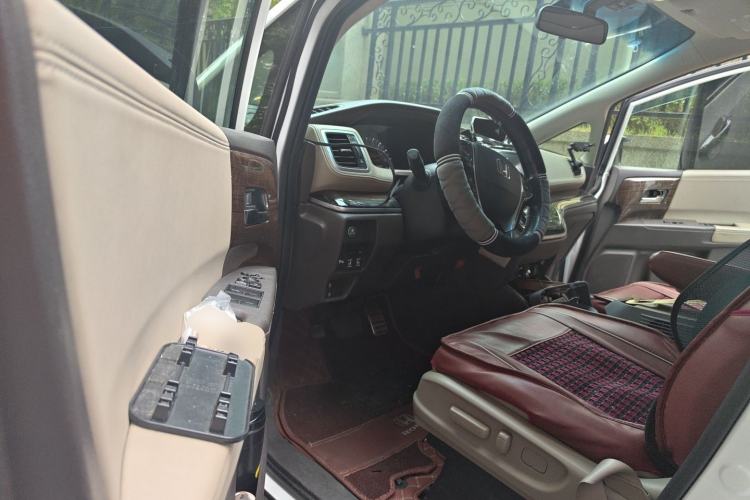 Used Honda Odyssey 2015 Updated Version 2.4L Smart Edition Driver Seat