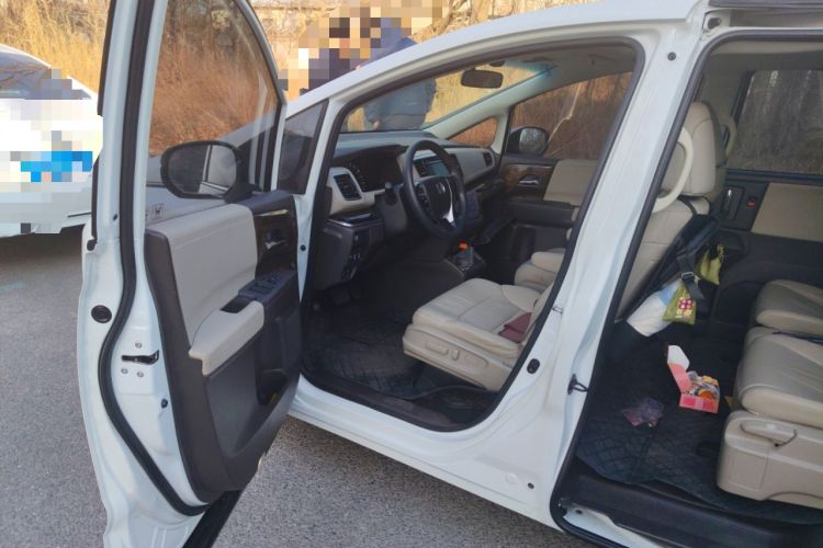 Used Honda Odyssey 2015 2.4L Luxury Edition Driver Seat