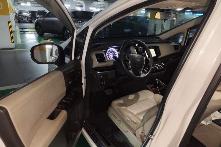 Used Honda Odyssey 2015 Revised 2.4L Luxury Edition Driver Seat