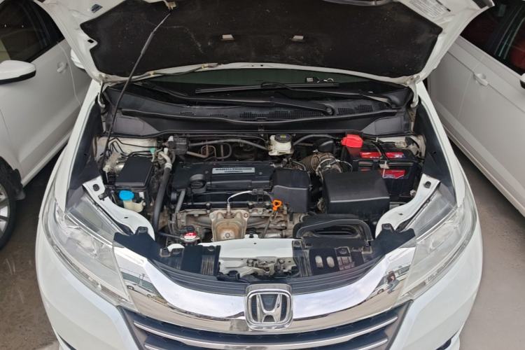 Used Honda Odyssey 2015 Revised 2.4L Luxury Edition Engine Bay