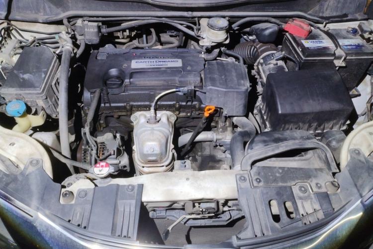 Used Honda Odyssey 2015 Updated Version 2.4L Smart Edition Engine Bay