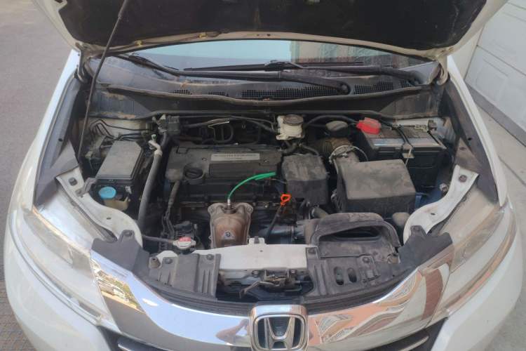 Used Honda Odyssey 2015 Updated Version 2.4L Smart Edition Engine Bay