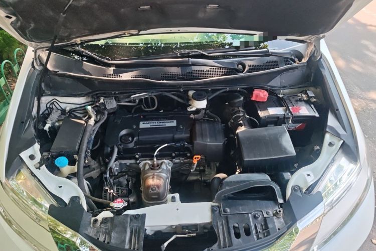 Used Honda Odyssey 2015 2.4L Prestige Edition Engine Bay