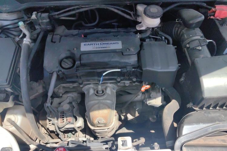 Used Honda Odyssey 2015 Revised Version 2.4L Supreme Edition Engine Bay