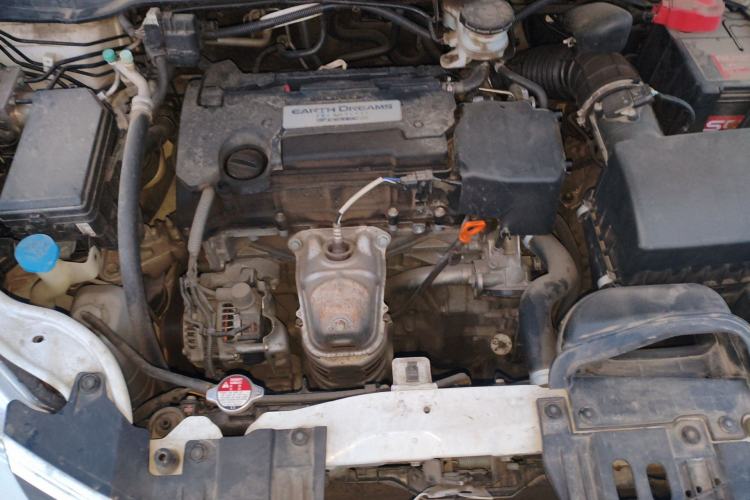 Used Honda Odyssey 2015 Updated Version 2.4L Smart Edition Engine Bay