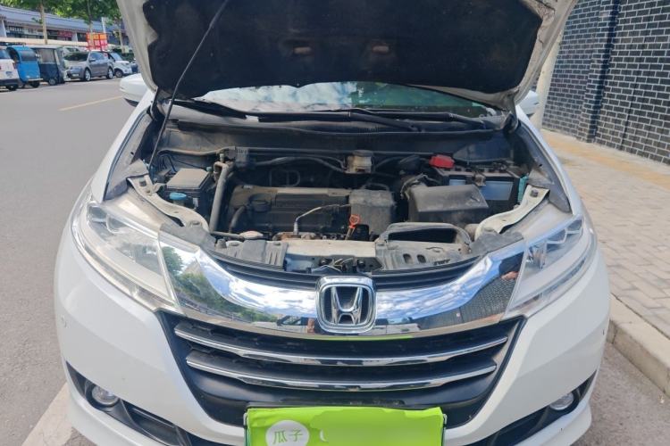 Used Honda Odyssey 2015 Updated Version 2.4L Smart Edition Engine Bay