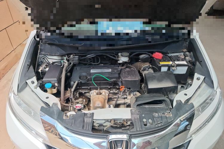 Used Honda Odyssey 2015 2.4L Smart Edition Engine Bay