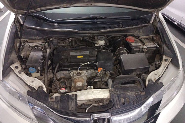 Used Honda Odyssey 2015 Updated Version 2.4L Smart Edition Engine Bay
