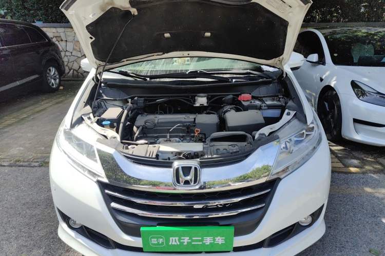 Used Honda Odyssey 2015 2.4L Smart Edition Engine Bay