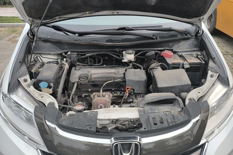 Used Honda Odyssey 2015 2.4L Smart Edition Engine Bay
