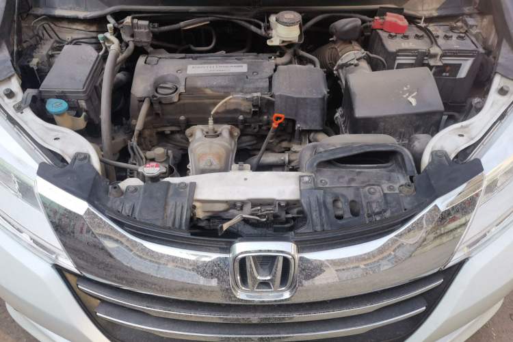 Used Honda Odyssey 2015 Updated Version 2.4L Smart Edition Engine Bay