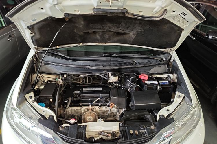 Used Honda Odyssey 2015 2.4L Smart Edition Engine Bay