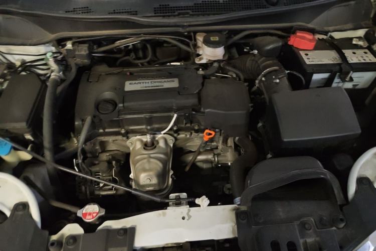 Used Honda Odyssey 2015 Revised Version 2.4L Supreme Edition Engine Bay