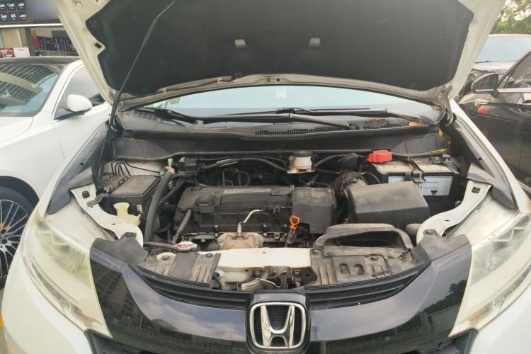 Used Honda Odyssey 2015 2.4L Smart Edition Engine Bay