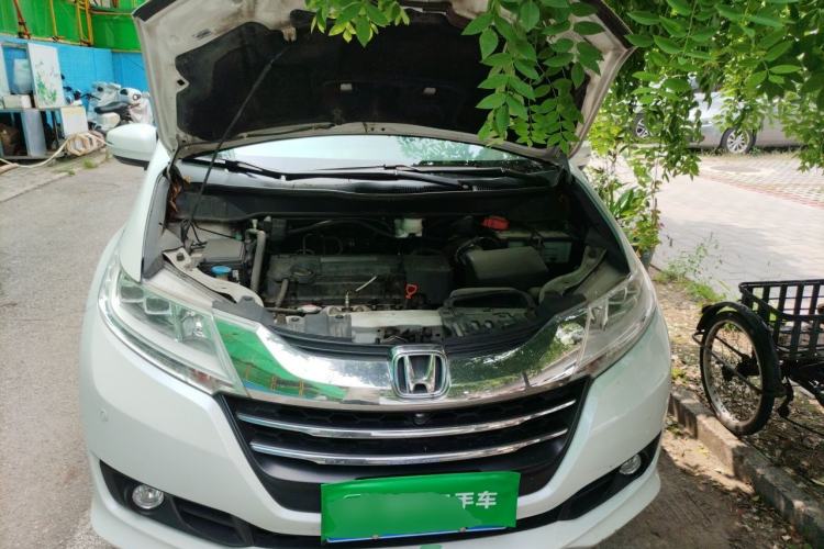 Used Honda Odyssey 2015 Revised Version 2.4L Supreme Edition Engine Bay