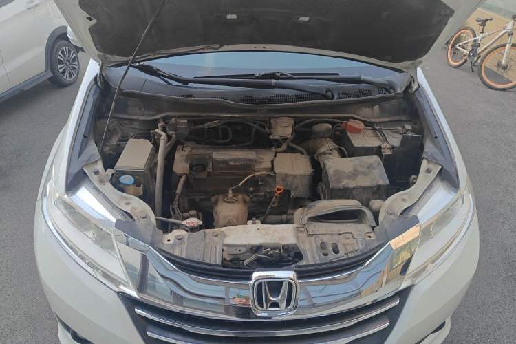 Used Honda Odyssey 2015 2.4L Comfort Edition Engine Bay