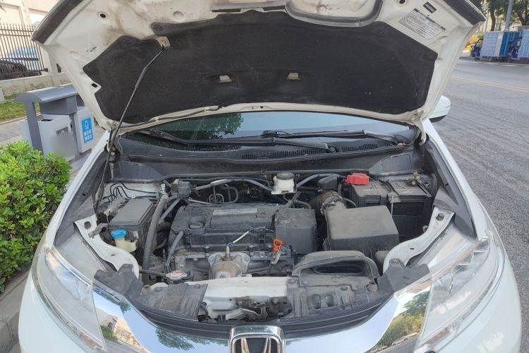 Used Honda Odyssey 2015 2.4L Smart Edition Engine Bay