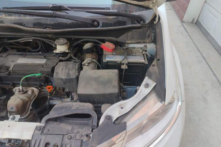 Used Honda Odyssey 2015 Updated Version 2.4L Smart Edition Engine Bay Left