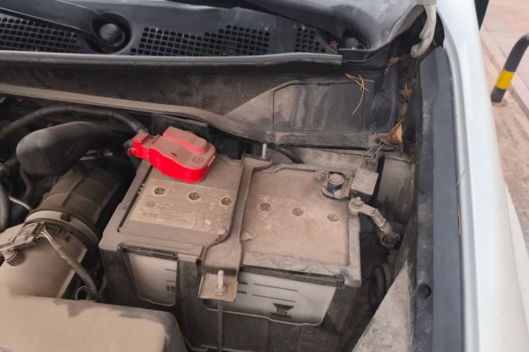 Used Honda Odyssey 2015 Revised Version 2.4L Comfort Edition Engine Bay Left
