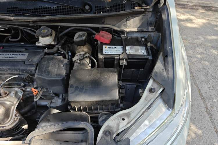 Used Honda Odyssey 2015 Updated Version 2.4L Smart Edition Engine Bay Left
