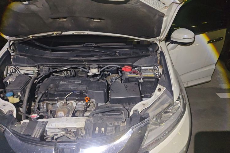 Used Honda Odyssey 2015 Updated Version 2.4L Smart Edition Engine Bay Left