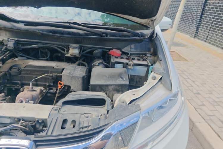 Used Honda Odyssey 2015 Updated Version 2.4L Smart Edition Engine Bay Left