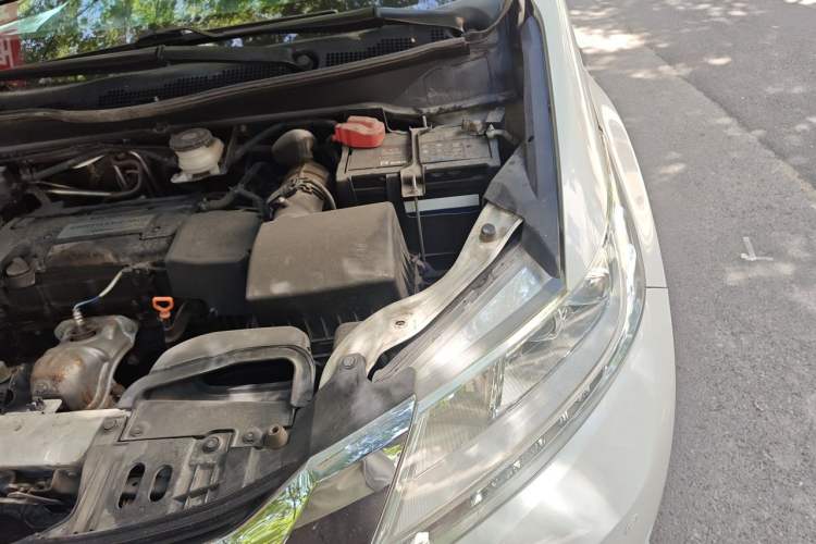 Used Honda Odyssey 2015 Updated Version 2.4L Smart Edition Engine Bay Left