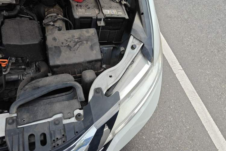 Used Honda Odyssey 2015 Revised 2.4L Luxury Edition Engine Bay Left