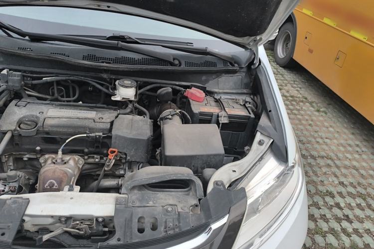 Used Honda Odyssey 2015 2.4L Smart Edition Engine Bay Left