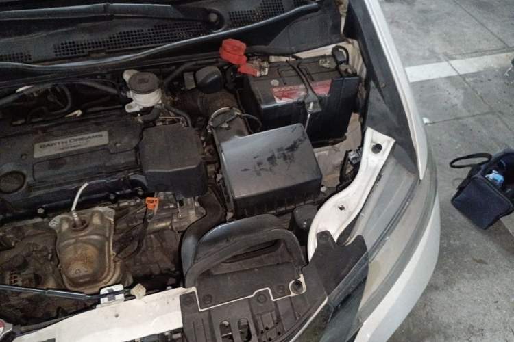 Used Honda Odyssey 2015 Revised 2.4L Luxury Edition Engine Bay Left
