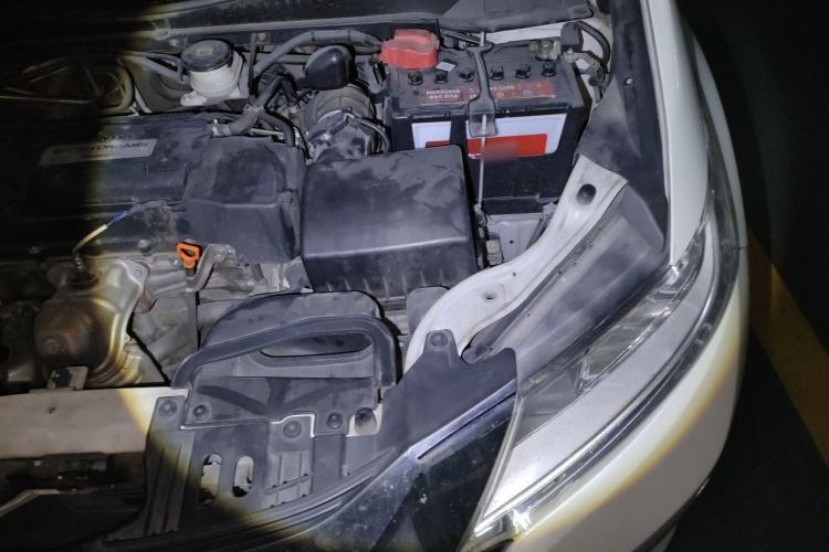 Used Honda Odyssey 2015 2.4L Luxury Edition Engine Bay Left