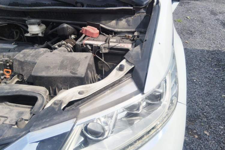 Used Honda Odyssey 2015 Updated Version 2.4L Smart Edition Engine Bay Left