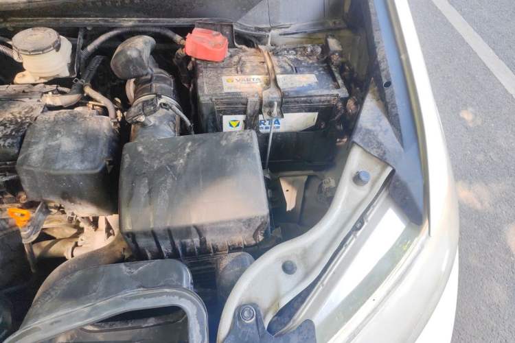 Used Honda Odyssey 2015 Updated Version 2.4L Smart Edition Engine Bay Left