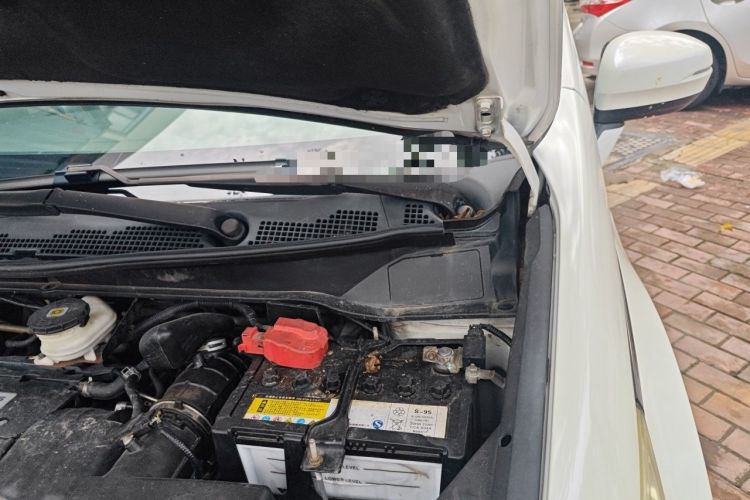 Used Honda Odyssey 2015 2.4L Smart Edition Engine Bay Left