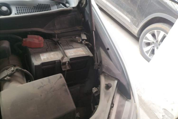 Used Honda Odyssey 2015 2.4L Smart Edition Engine Bay Left
