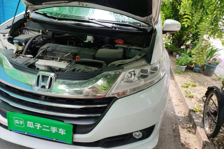 Used Honda Odyssey 2015 Revised Version 2.4L Supreme Edition Engine Bay Left