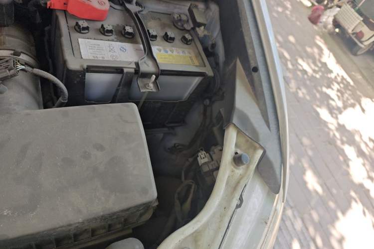 Used Honda Odyssey 2015 Updated Version 2.4L Smart Edition Engine Bay Left