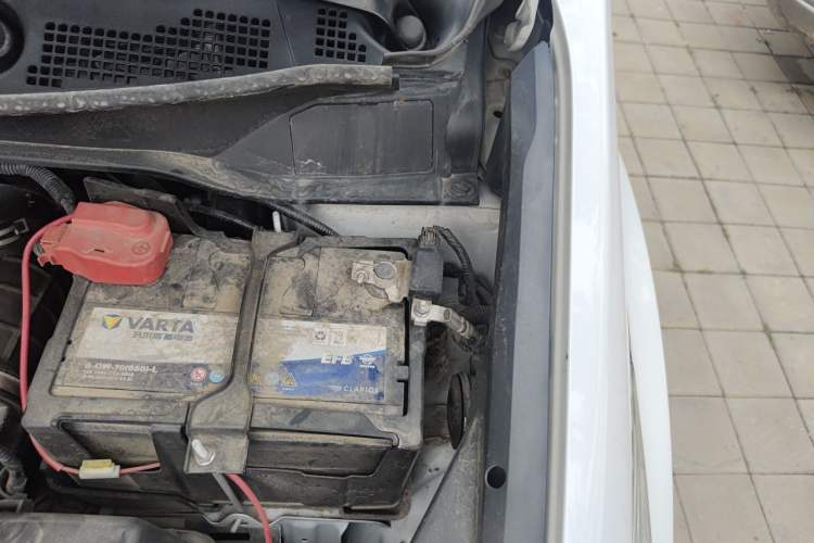 Used Honda Odyssey 2015 2.4L Smart Edition Engine Bay Left