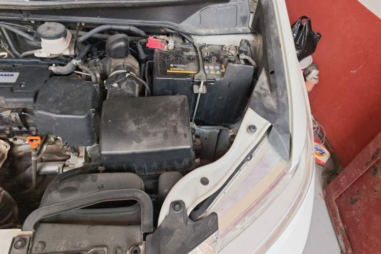Used Honda Odyssey 2015 2.4L Luxury Edition Engine Bay Left