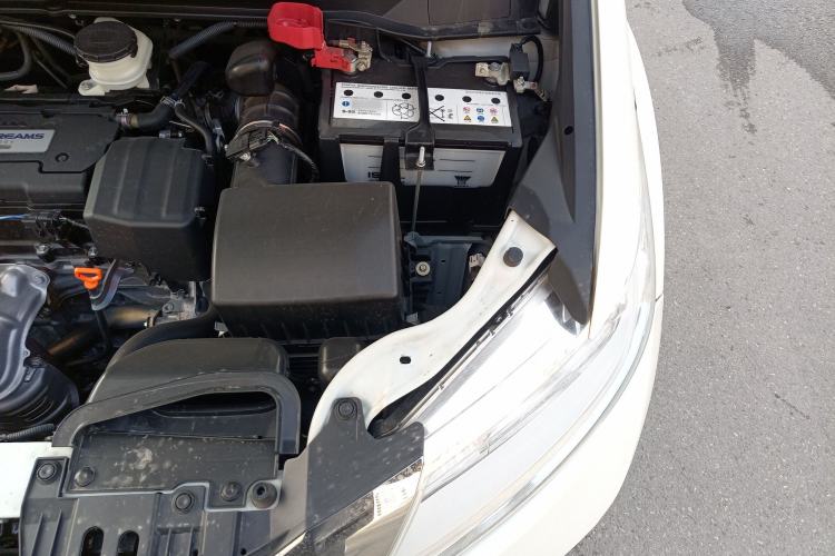 Used Honda Odyssey 2015 Revised Version 2.4L Supreme Edition Engine Bay Left